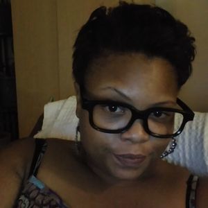 Meet your Posher, Cecelia